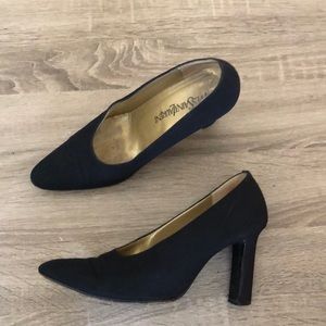 Yves St Laurent pumps